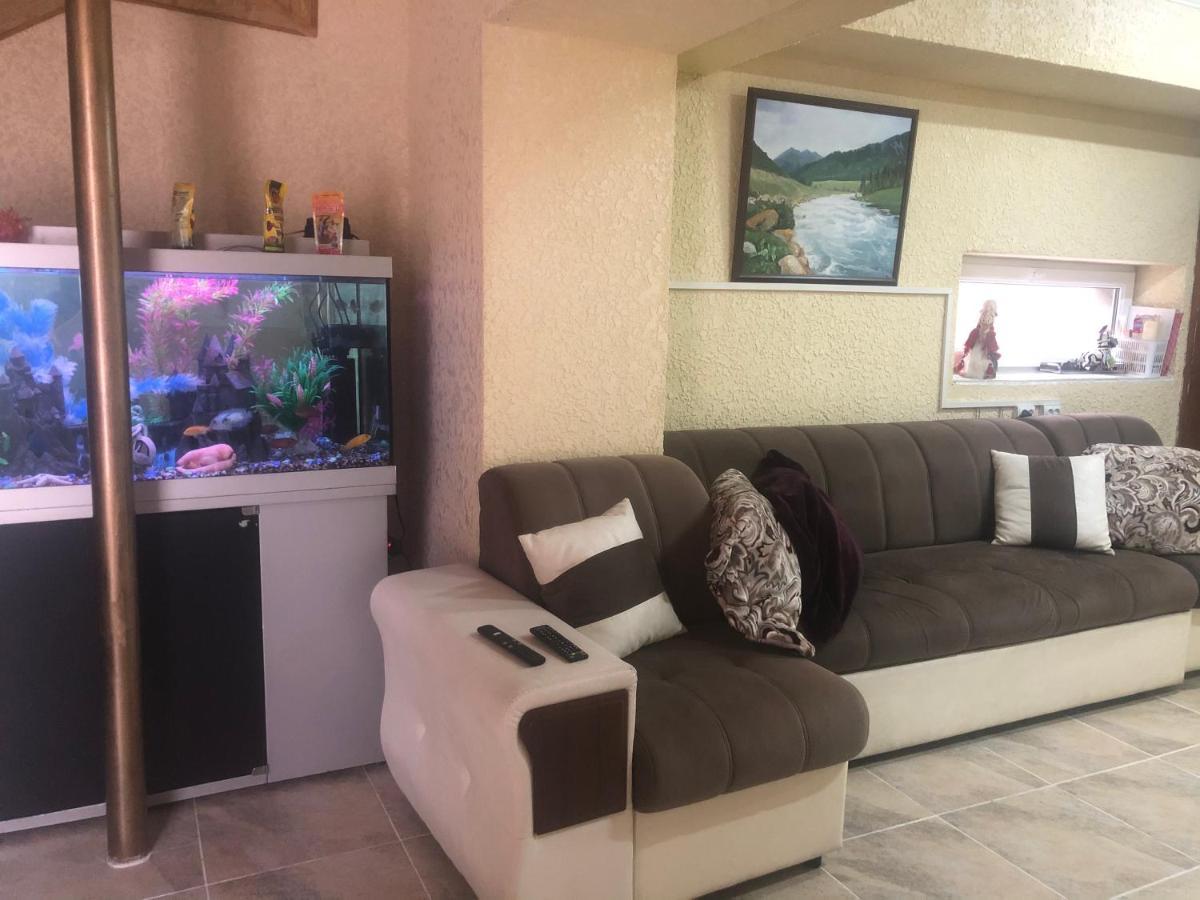 Sweet Home Hostel 比什凯克 外观 照片