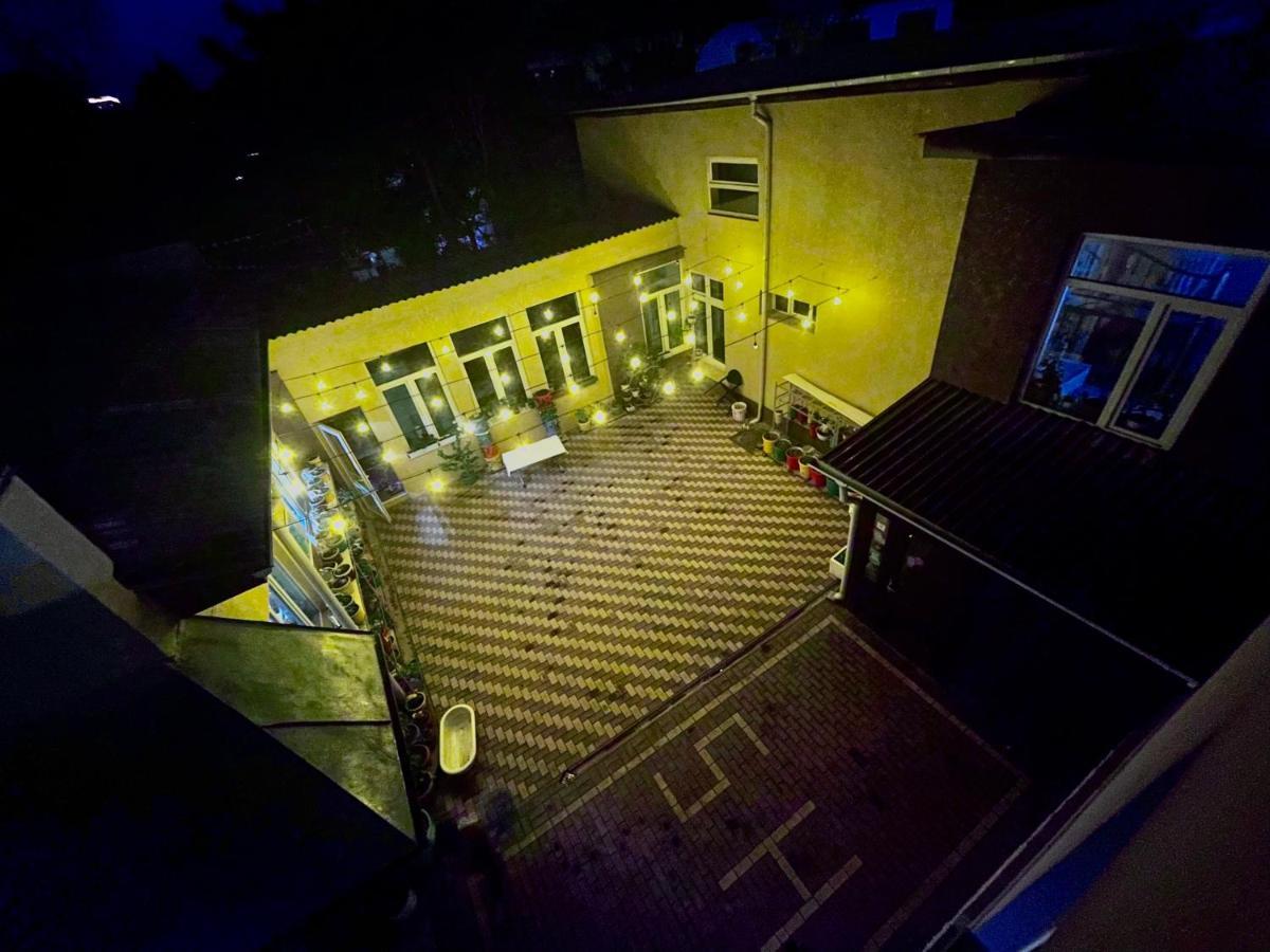 Sweet Home Hostel 比什凯克 外观 照片