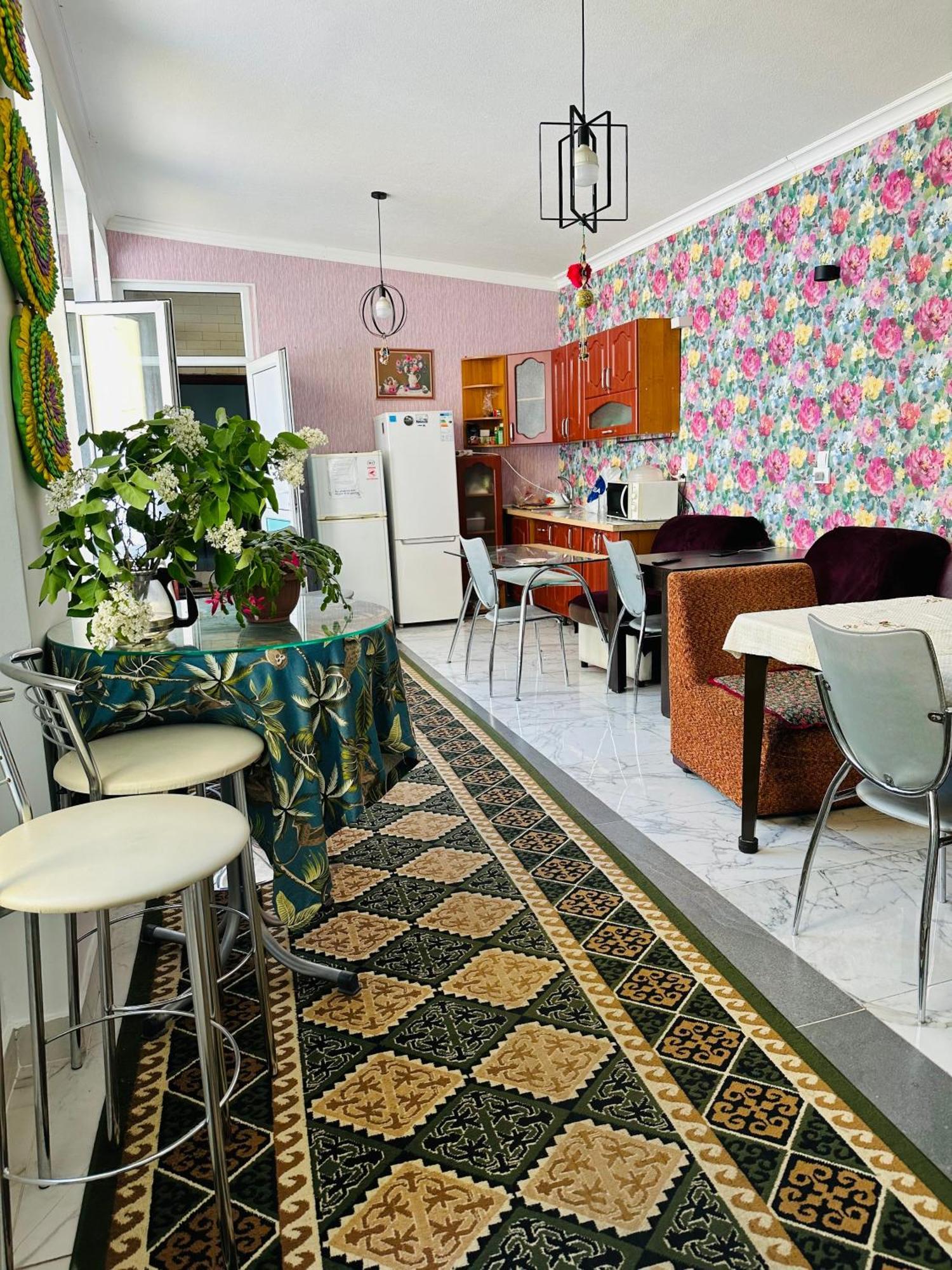 Sweet Home Hostel 比什凯克 外观 照片